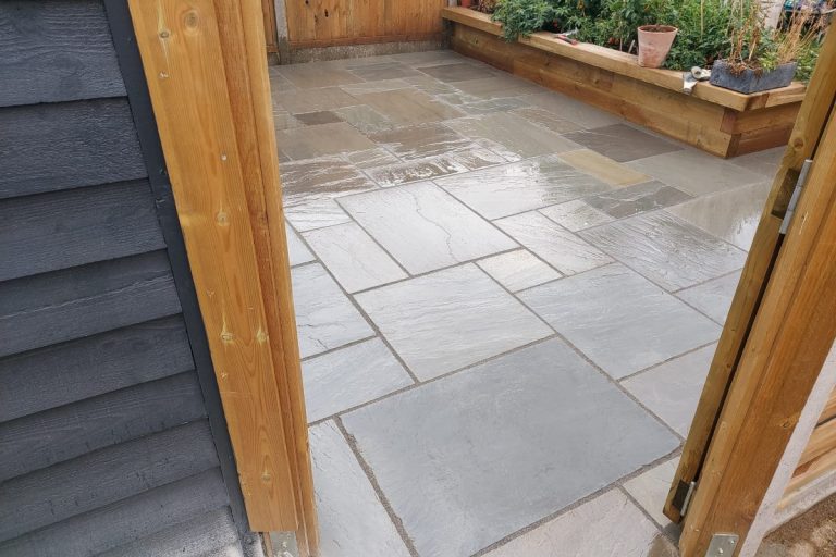 Patios (9)